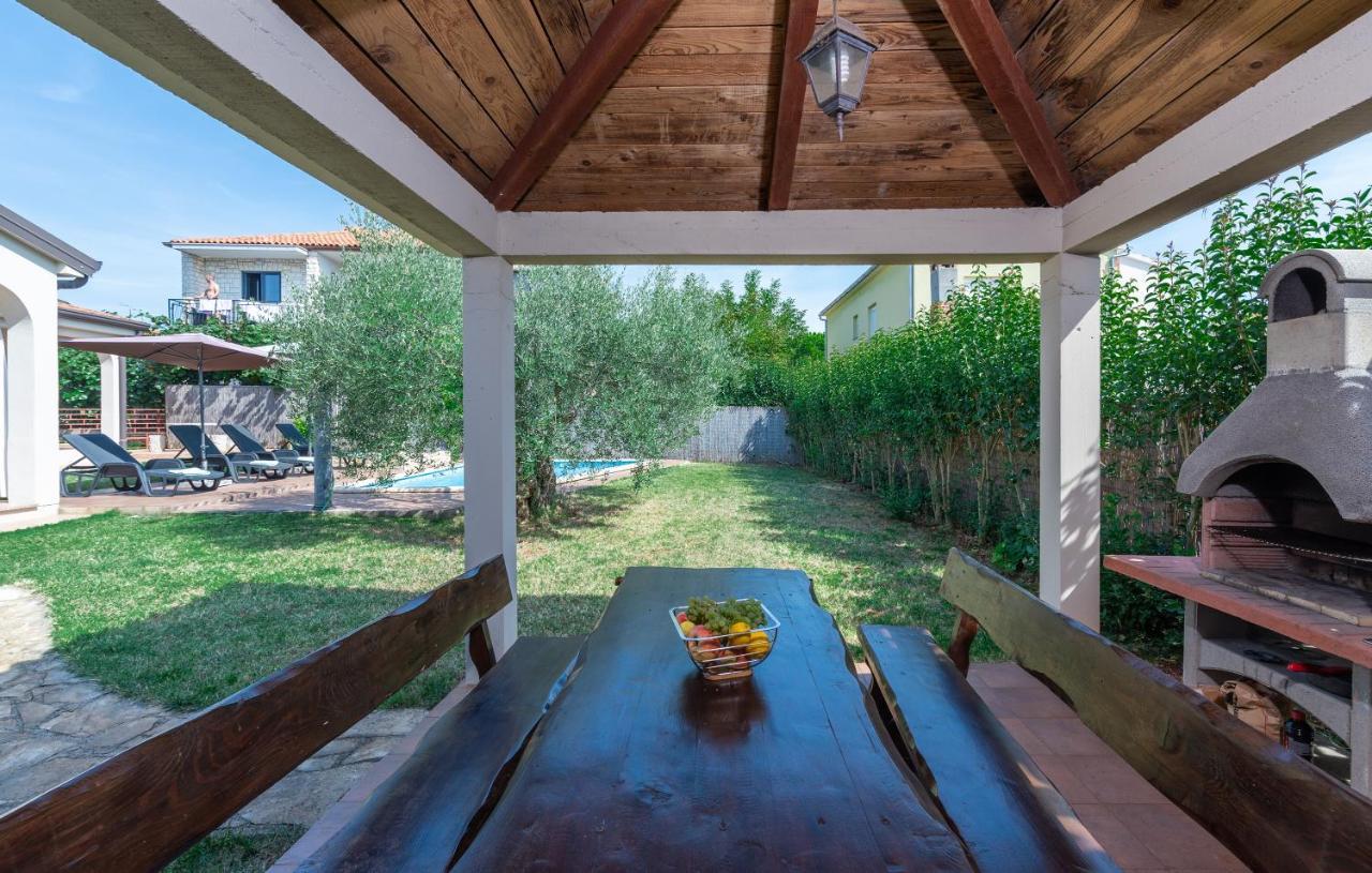 Villa Lucas Novigrad Istria Eksteriør billede