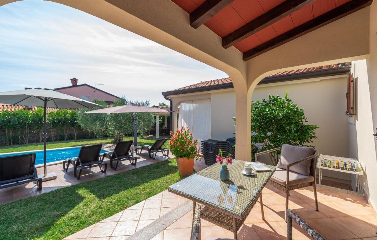 Villa Lucas Novigrad Istria Eksteriør billede